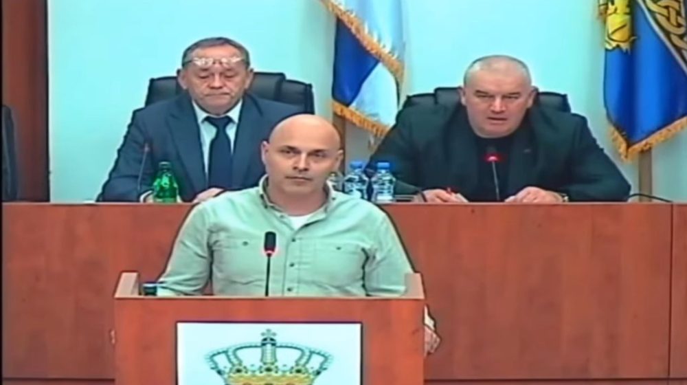 Položio zakletvu pa vratio mandat u Leskovcu (VIDEO) 1