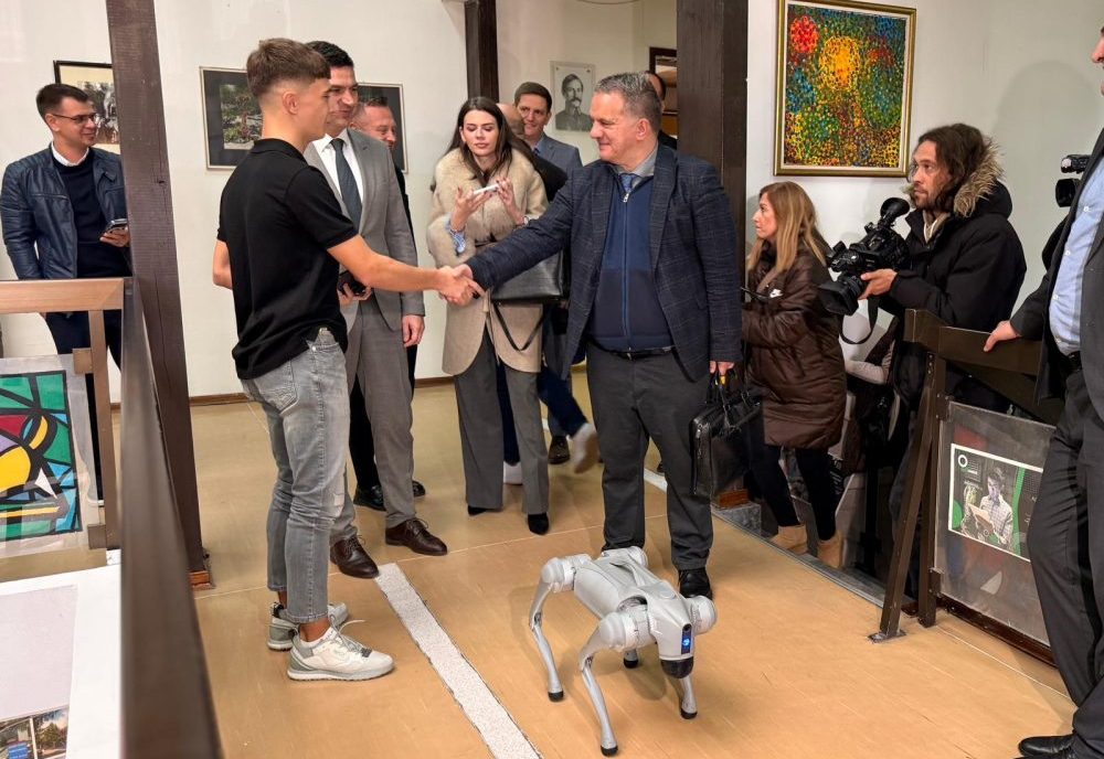 Zašto su privedeni studenti na protestu ispred Niš TV, iako ministar prosvete nije ni gostovao? 3