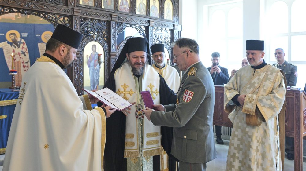 SPC odlikovala načelnika Generalštaba Mojsilovića 1