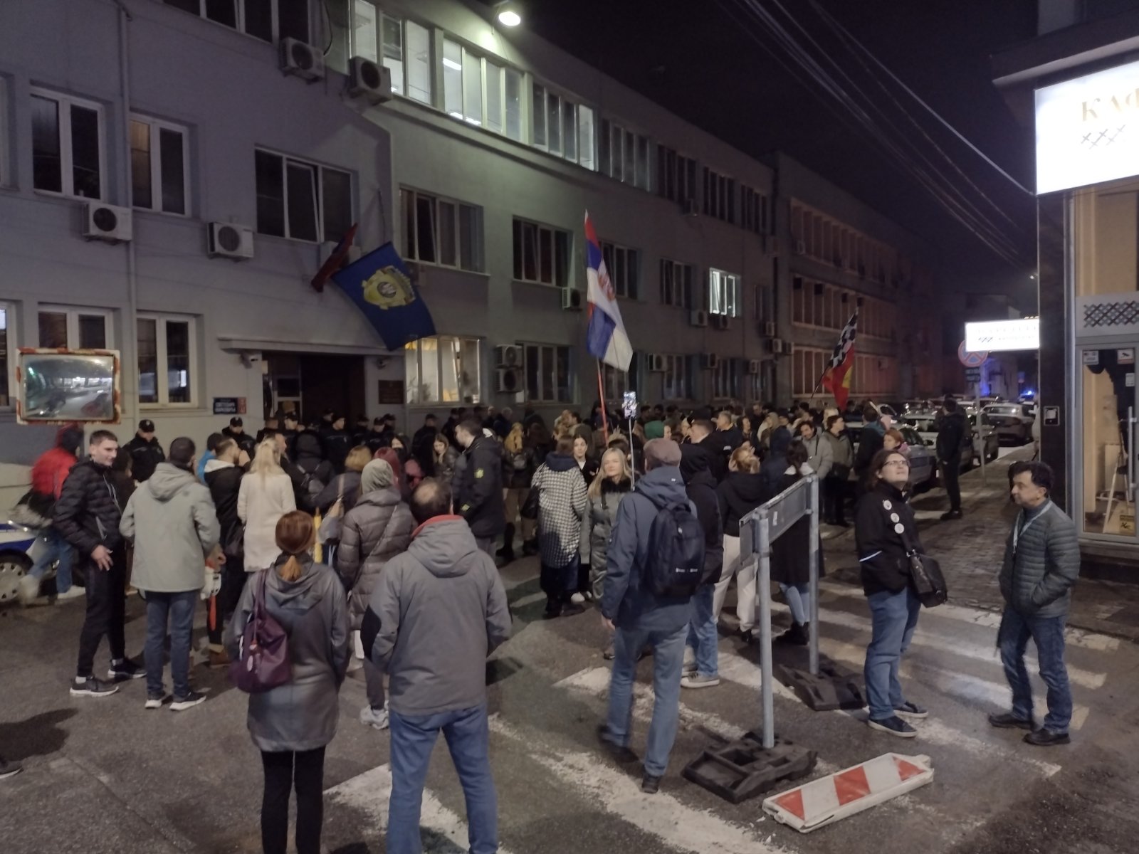 Koalicija Ćaci i policija: Završen protestni skup u Kragujevcu (VIDEO, FOTO) 4