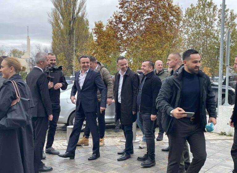 Prva Kurtijeva poseta Severnoj Mitrovici otkako je izgubio opštinu od Srpske liste 1