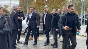 Prva Kurtijeva poseta Severnoj Mitrovici otkako je izgubio opštinu od Srpske liste 2