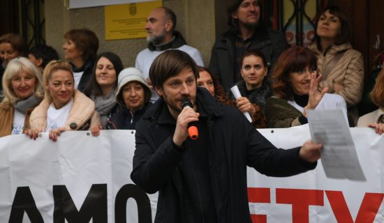 Glumci i radnici u kulturi ispred RTS-a: Štrajk glađu se događa na 100 metara odavde i šta ćemo uraditi? 6