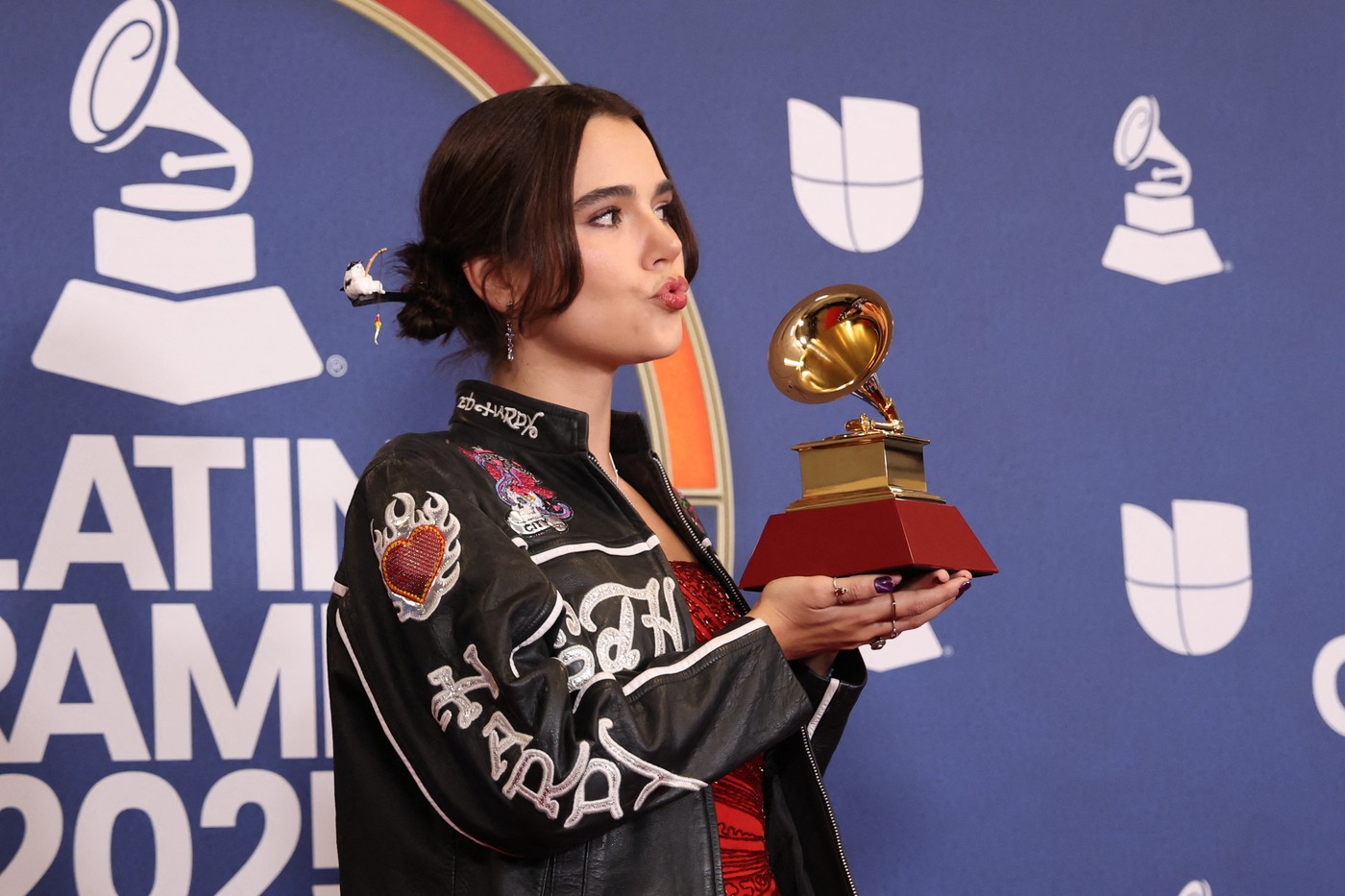 Latino Gremi nagrade 2025: Bad Bunny odneo kući najvažnije priznanje 2