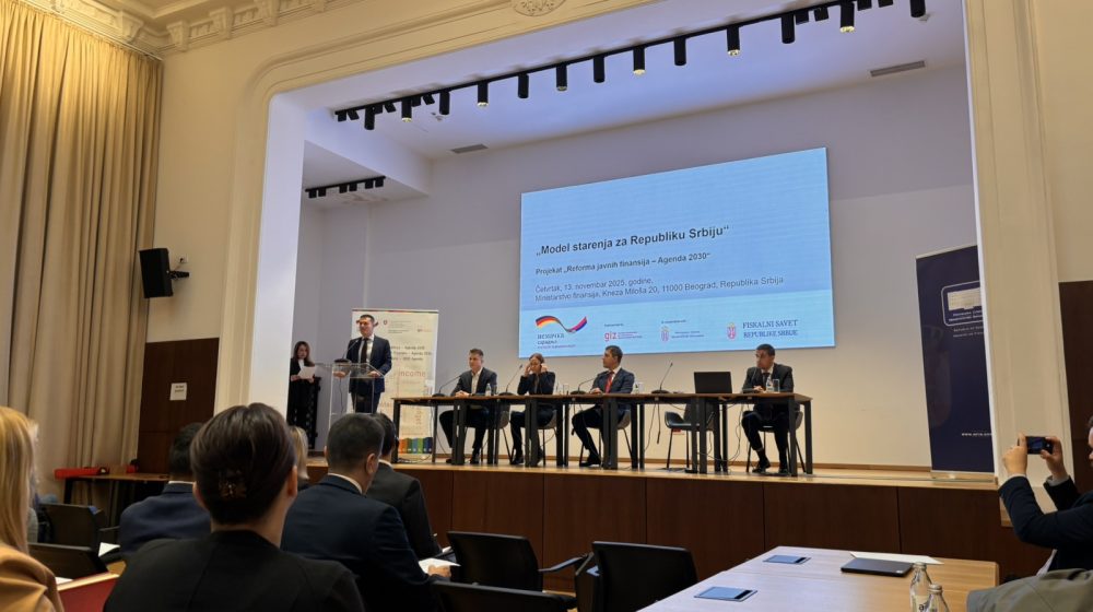 "Svaka osoba koja radi i uplaćuje doprinose će finansirati veći broj penzionera": Penzijski sistem stabilan pokazuju projekcije 8