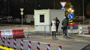 Tepić: Portirnica Ćacilenda krade struju, nakačili se na banderu 2