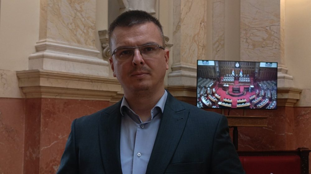 NLS tvrdi da je vlast pokušala da im ugasi naloge na društvenim mrežama 7