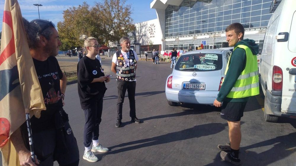 U znak podrške Dijani Hrki: Studenti i građani pešače od Novog Sada do Beograda 1