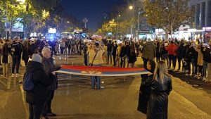 (VIDEO) Novosađani poslali dirljivu poruku Dijani Hrki koja peti dan štrajkuje glađu 1