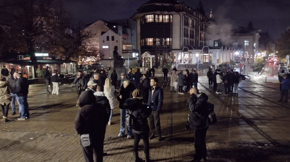 Koalicija Ćaci i policija: Završen protestni skup u Kragujevcu (VIDEO, FOTO) 1