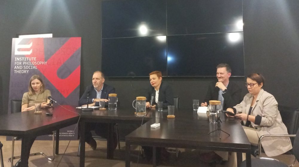 Biber na panel-diskusiji: Režim je želeo nasilje, studenti su ga odbili 1