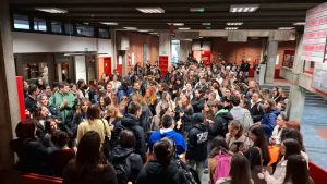 Protest na Filozofskom fakultetu u Novom Sadu: Studenti izneli svoje zahteve, traže ostavku dekana 1
