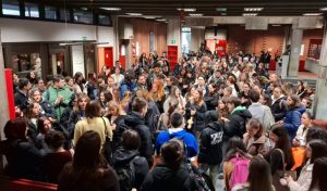 Protest podrške novosadskom Filozofskom fakultetu večeras u Kragujevcu na Đačkom trgu 2