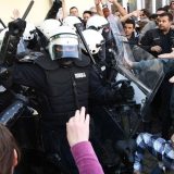Da se nije desilo, trebalo je to izmisliti: Naprednjaci podržali rezoluciju protiv govora mržnje i napada na političare 4