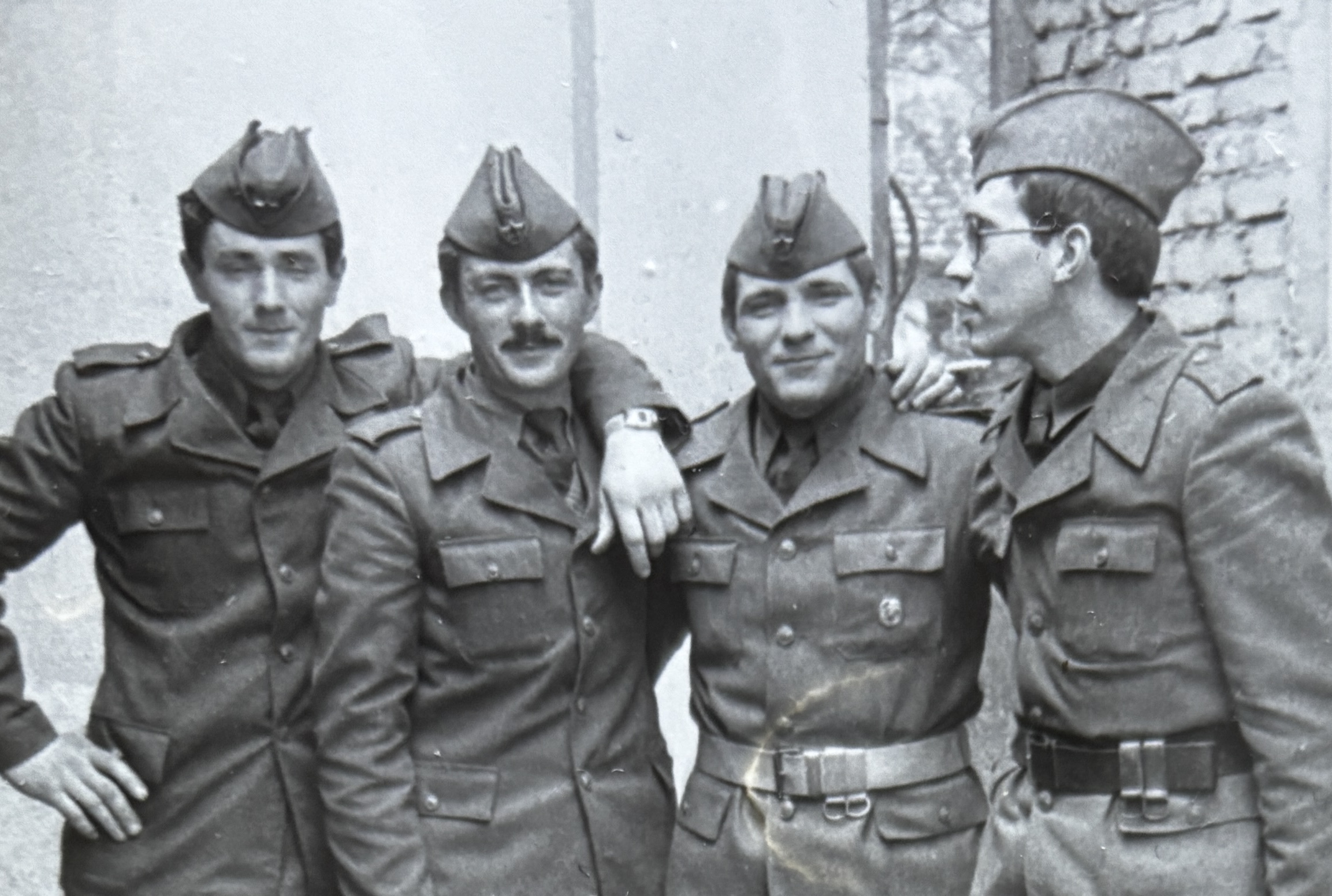 Srcem, olovkom i mikrofonom čuvali su rodnu grudu: U susret 22. decembru - Danu JNA 2