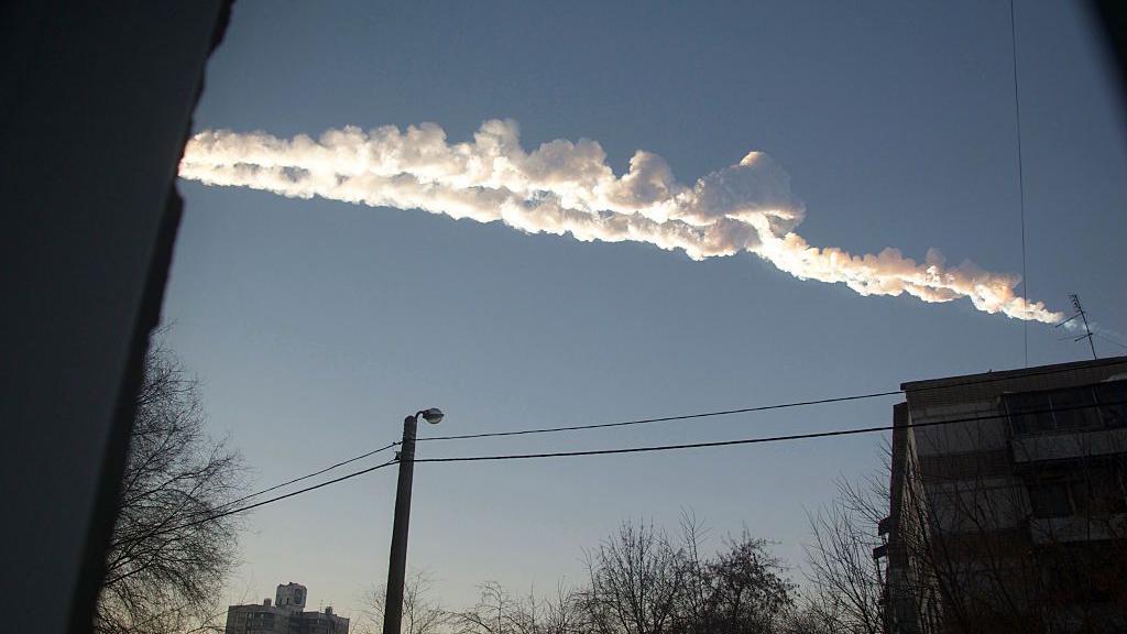 Geminidi: Kraljica meteorskih kiša i kako da je posmatramo 6 Supersjajna vatrena lopta eksplodirala je iznad Rusije u februaru 2013. godine i povredila oko 1.500 ljudi.