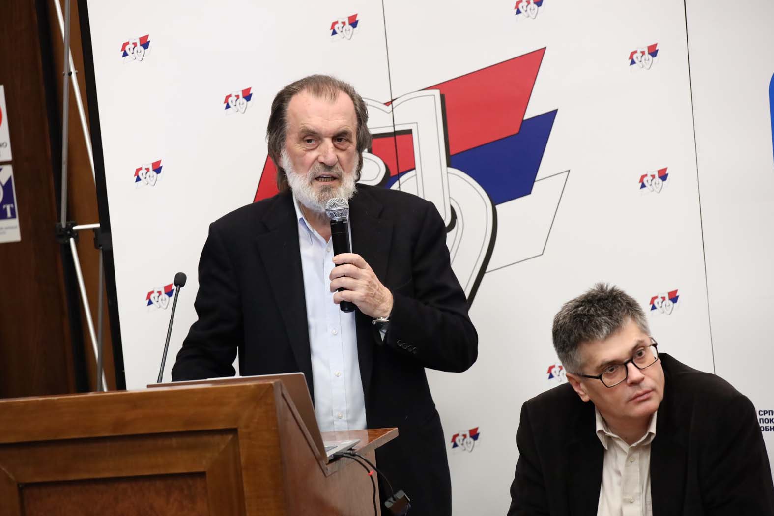 INTERVJU Aleksandar Cvetković: Ne spadam u red romantičnih monarhista koji sanjaju obnovu Dušanovog i Uroševog carstva 1