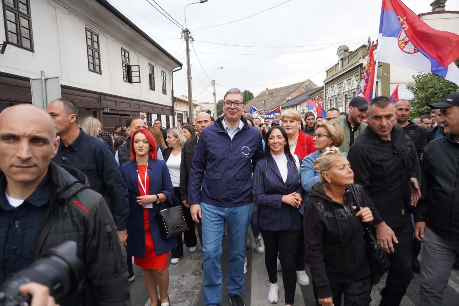 "Iz mafije se ne izlazi tek tako": Zdravko Ponoš o Vučićevoj tvrdnji da nijedan funkcioner SNS nije napustio stranku 2