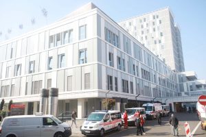 Devojka povređena nožem na Voždovcu, zbrinuta u Urgentni centar 1