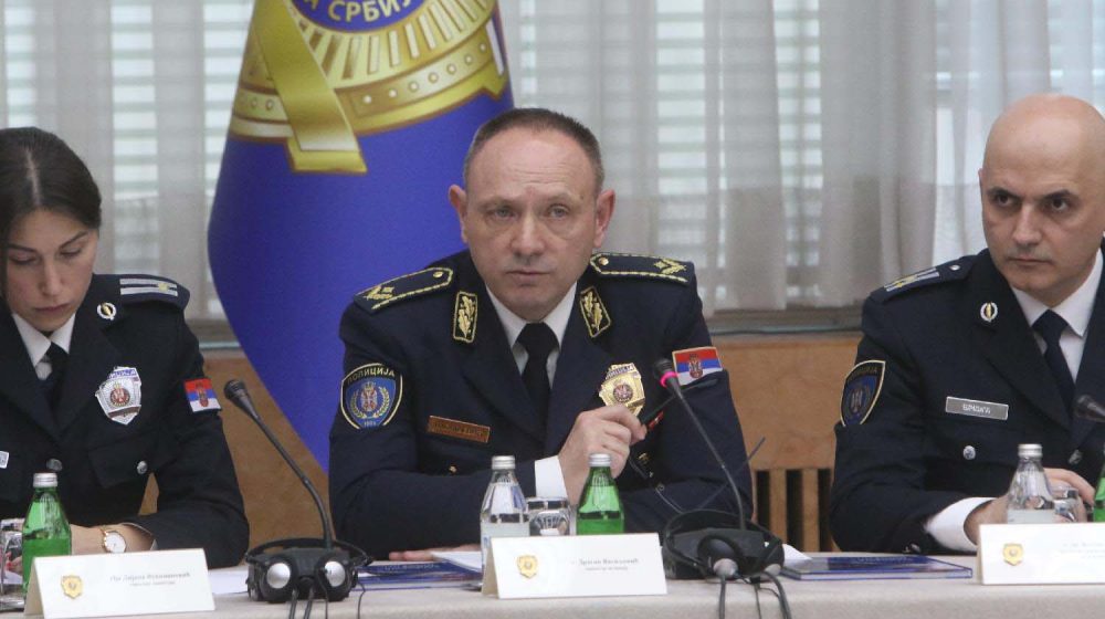 Direktor policije Dragan Vasiljević: Raspisana potraga za napadačem na ekipu N1 8