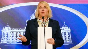 Poslanica Srpske napredne stranke (SNS) Nataša Jovanović izjavila je danas da je ponosna na šatorsko naselje ispred Skupštine Srbije, koje je opisala kao simbol velikog otpora i snage mladih ljudi.