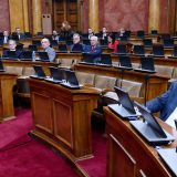 Da li je Trampov sin još u aprilu rekao Vučiću da porodica odustaje od gradnje: Šta su sve poslanici danas pitali Vladu? 5