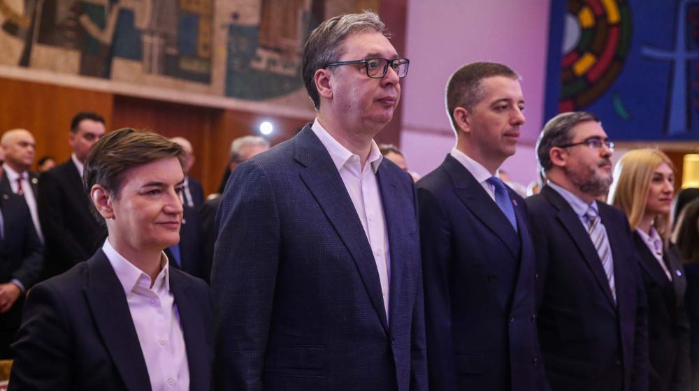 Đurić izjavio da će zvaničnici Srbije primiti delegaciju EP, ali videće na kojem nivou: Da li je vrh vlasti uzmakao? 1