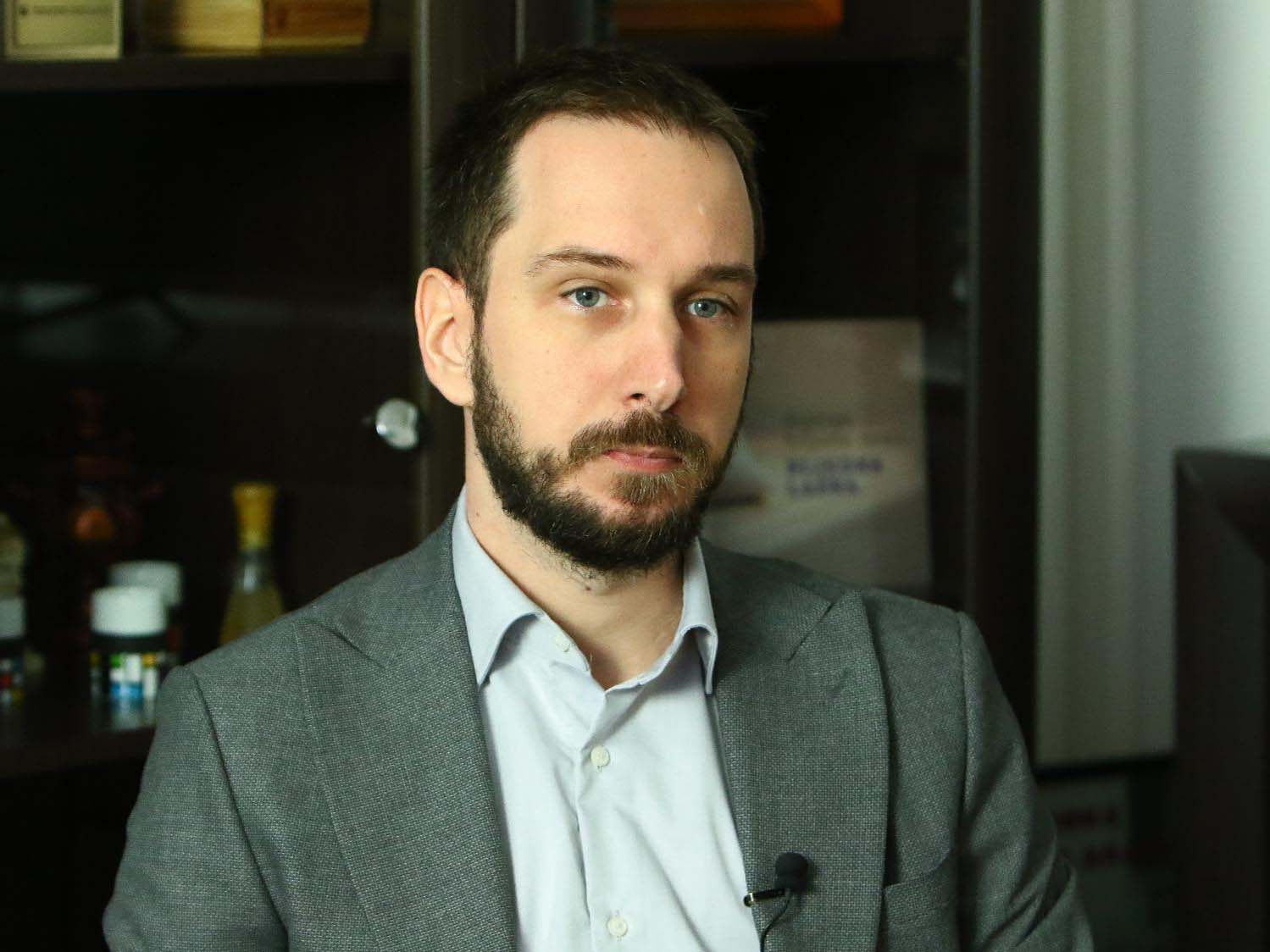 "Sramota je imati SNS u svojim redovima": Hoće li naprednjaci, poput Orbanovog Fidesa, sami napustiti društvo Merca i Fon der Lajen? 2 "Sramota je imati SNS u svojim redovima": Hoće li naprednjaci, poput Orbanovog Fidesa, sami napustiti društvo Merca i Fon der Lajen? 2