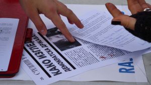 Zar to nije dovoljno da stanemo uz njih? 11