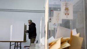 "Tu smo da raskrinkamo SNS laži": Opozicija tvrdi da ima način da poboljša birački spisak, ali vlast može da ih blokira 1