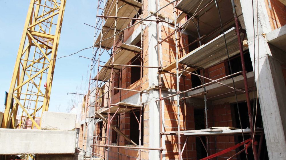 U oktobru manje izdatih građevinskih dozvola nego lane, pad vrednosti radova skoro 30 odsto 8