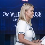 Nestala i fotografija Trampa, Melanije i seksualnog prestupnika: Gdje je 16 Epstinovih fajlova sa sajta Ministarstva pravde SAD? 7