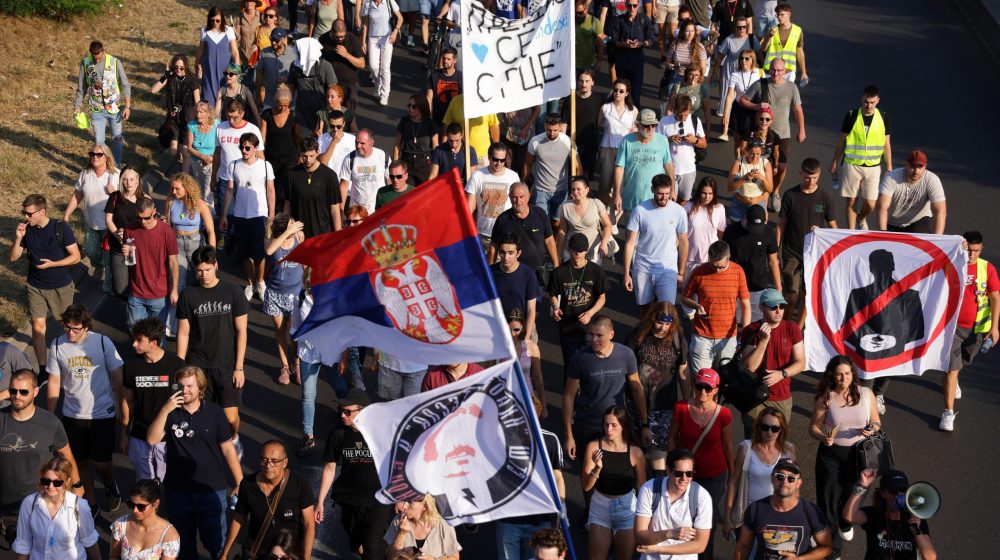 Zašto i da li su samo „zeleni“ iz EU direktni u podršci studenata i građana protiv režima Vučića? 11