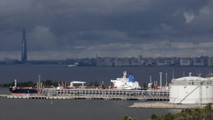 "Budžet gubi milijarde": Cene ruske nafte naglo padaju pod pritiskom američkih sankcija 1