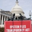 SAD objavile tri miliona dokumenata iz Epstinovih dosijea, uključujući preko 2.000 video snimaka i 180.000 fotografija 5