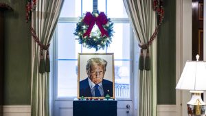 "Srećan Božić svima, uključujući i radikalnom levičarskom ološu": Tramp dečaka uveravao da neće dozvoliti infiltraciju lošeg Deda Mraza u SAD 10