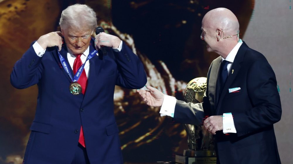 Donald Tramp i Đovani Infantino