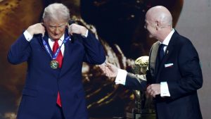 Donald Tramp i Đovani Infantino