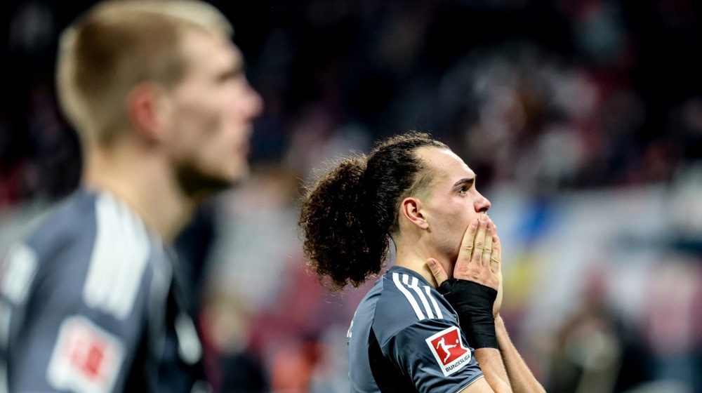 Ajntraht posle blamaže u meču sa Lajpcigom smenio doktora zbog bizarne situacije 9