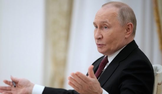 Putin oštar: Zapad je rastrgnuo Jugoslaviju i Srbe, rastrgnuo jedan narod 9