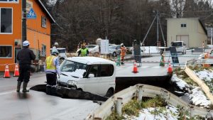 Vlasti procenjuju štetu jakog zemljotresa u Japanu: Više od 30 povređenih 37