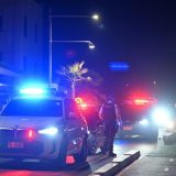 (VIDEO) Pucnjava na plaži u Sidneju: Prolaznik savladao i razoružao jednog od napadača 4