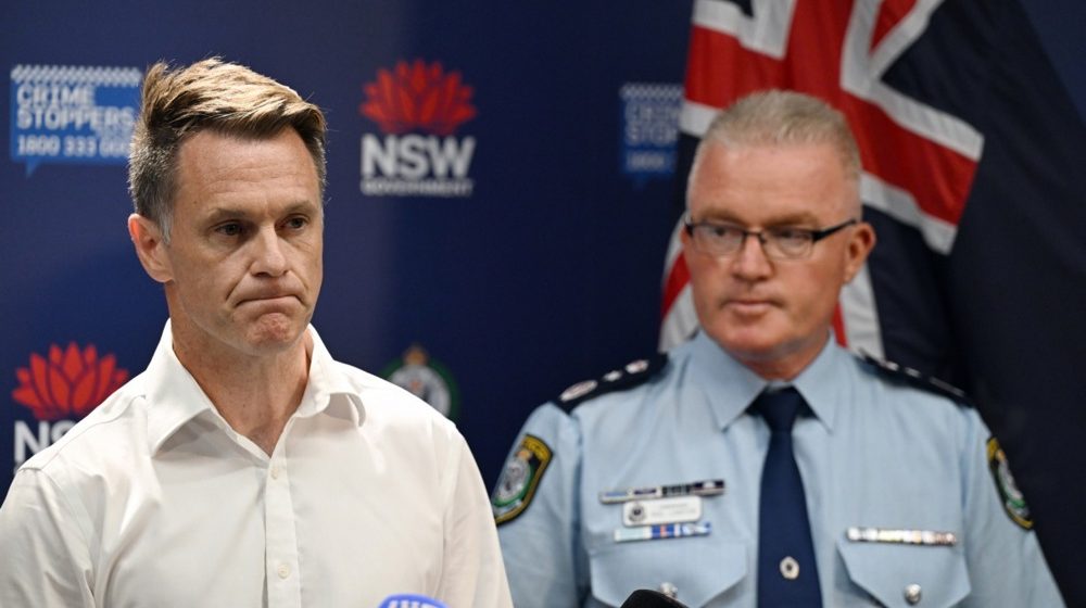 "Teroristički incident, napad na jevrejsku zajednicu u Sidneju": Pucnjava na plaži Bondi, 12 poginulih (VIDEO) 7