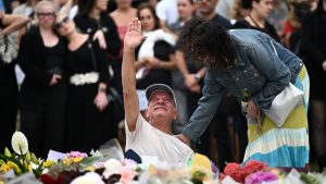 Napadač imao člansku kartu srpskog lovačkog kluba: Oglasio se Savez Srba u Australiji nakon oružanog napada na plaži Bondi 7 Napadač imao člansku kartu srpskog lovačkog kluba: Oglasio se Savez Srba u Australiji nakon oružanog napada na plaži Bondi 4