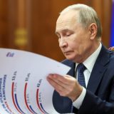 "Glupo je o tome razmišljati. Zar ne? Glupo i bez perspektive. Ali kako je prijatno": Ruski pisac o Putinu za Moskovski tajms 6