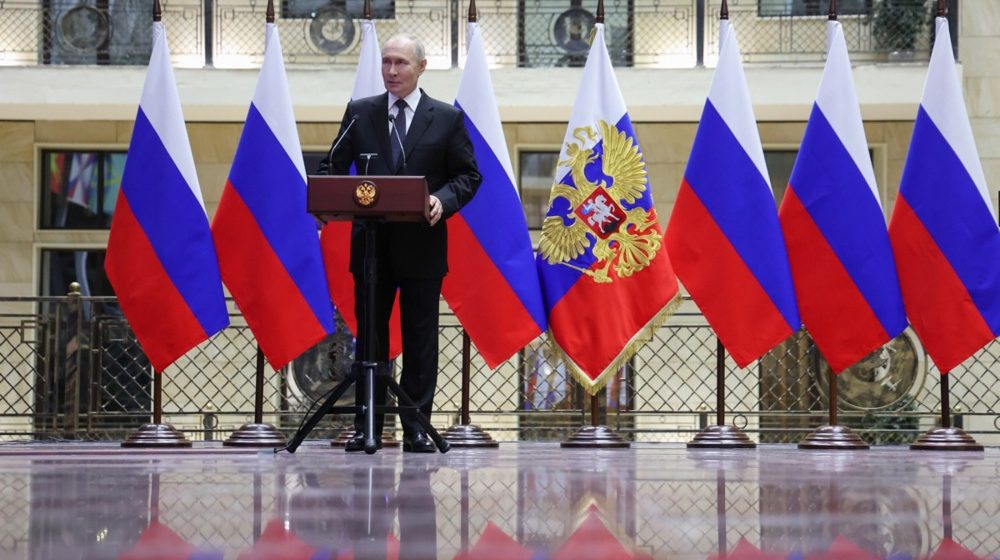 "Ne prihvataju se zahtevi za odricanje od državljanstva, a istekli pasoši se ne obnavljaju": Putin od januara sprema mere protiv Rusa u inostranstvu 6