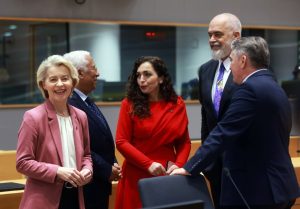 Fon der Lajen: Impresivan napredak Albanije i Crne Gore inspiracija za ostale u regionu 11 Fon der Lajen: Impresivan napredak Albanije i Crne Gore inspiracija za ostale u regionu 7