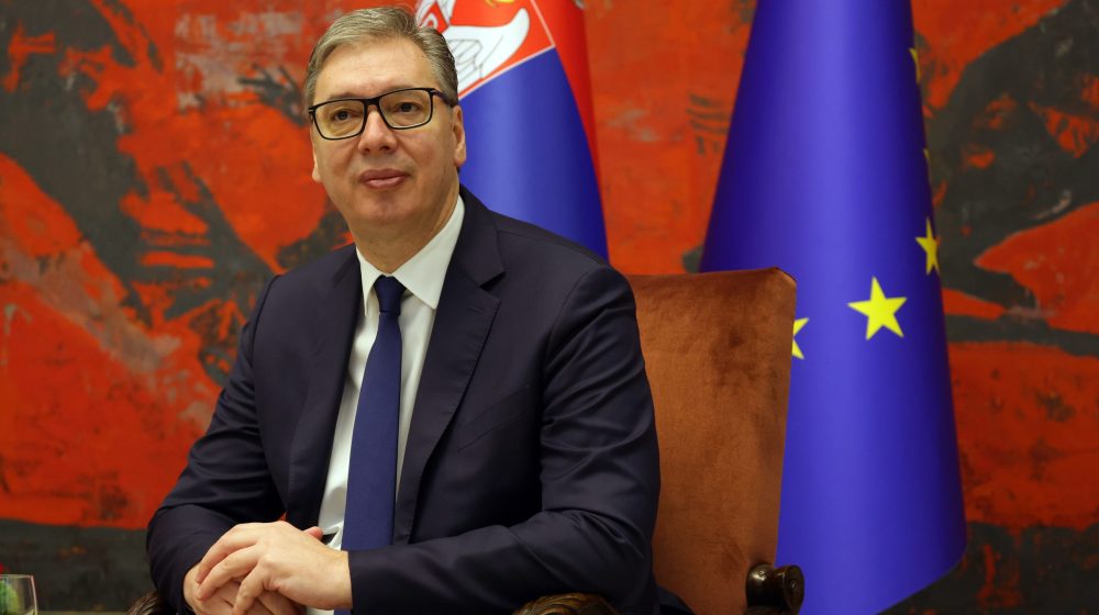 Hoće li Vučić tužiti pola Srbije zbog Kušnerovog povlačenja? 1