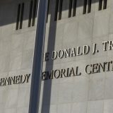 Tramp objavio zatvaranje Kenedi centra gde je Melanija promovisala film 6