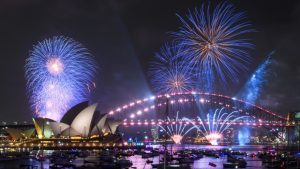 "Ukupno 3.500 raketa lansirane sa različitih spratova": Novi Zeland vatrometom dočekao Novu 2026. (VIDEO) 8